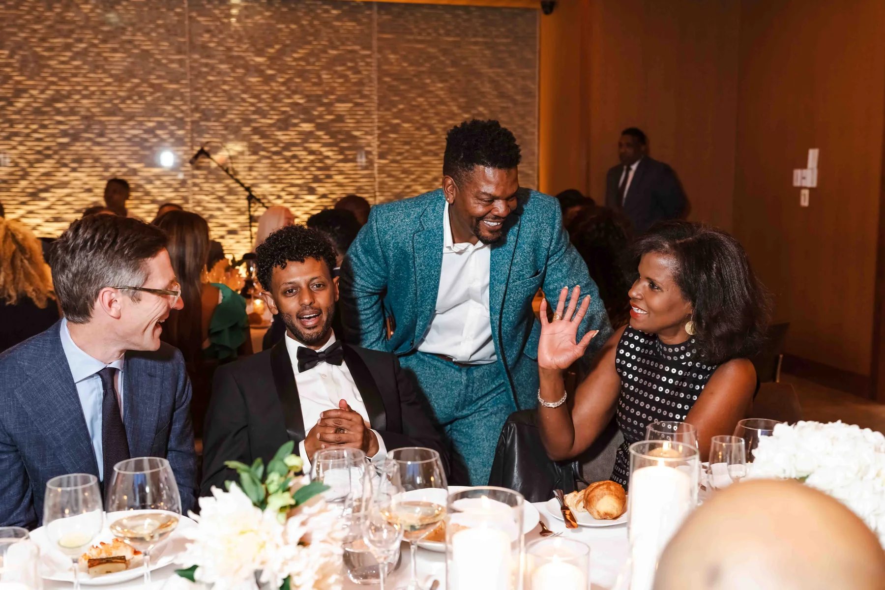Laughter at the table, Collector X in New York