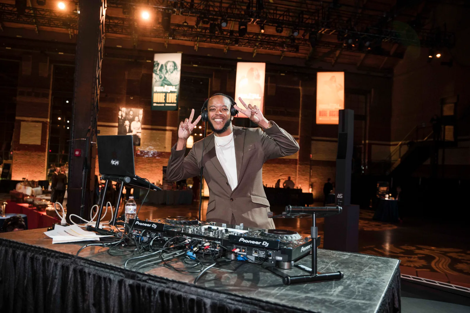 The DJ’s set, The Embrace Gala